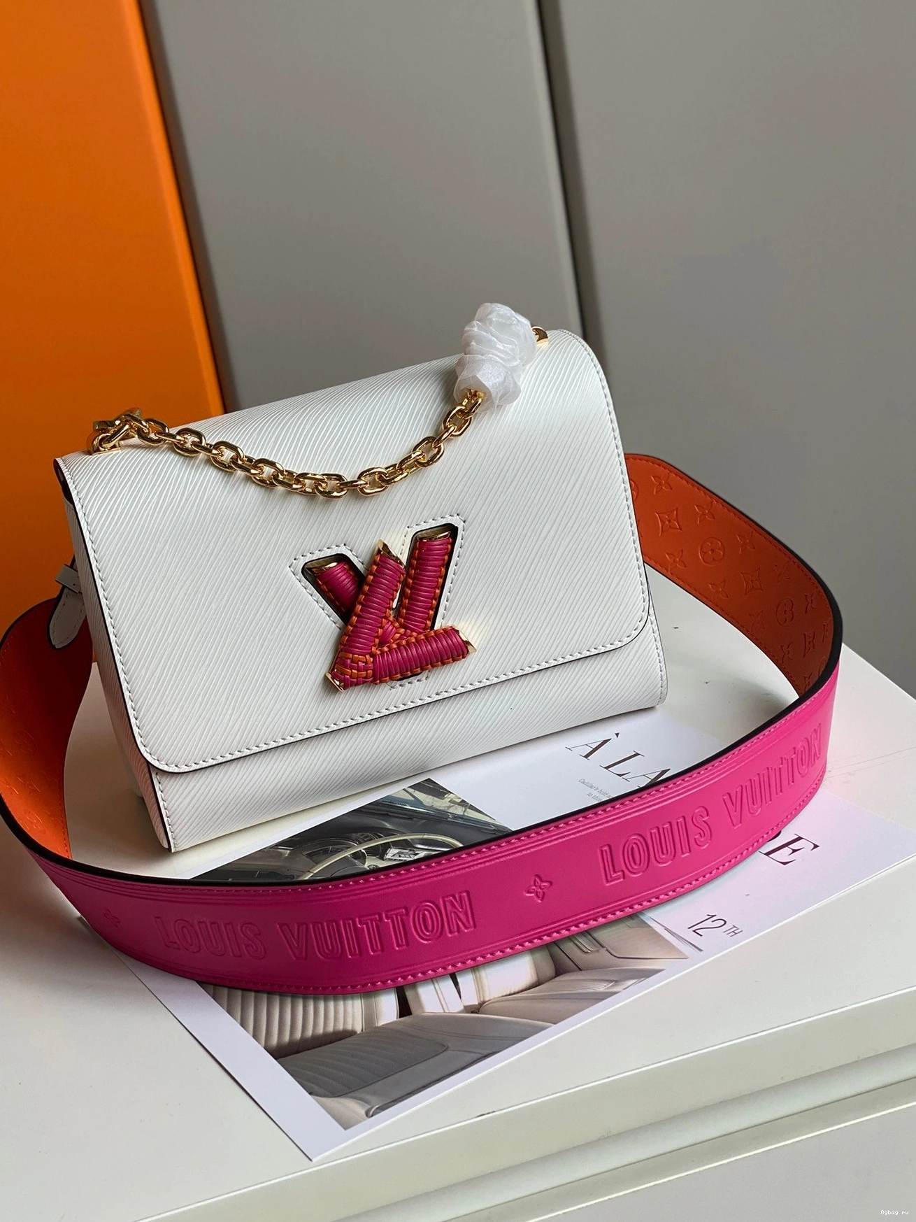 LOUIS VUITTON TWIST MM 0805